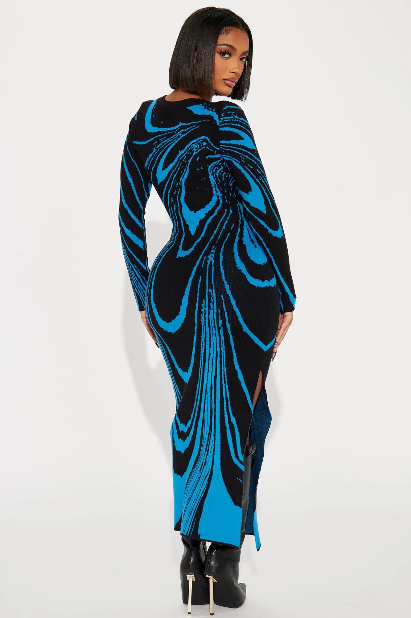 Amara Abstract Sweater Maxi Dress - Blue/combo