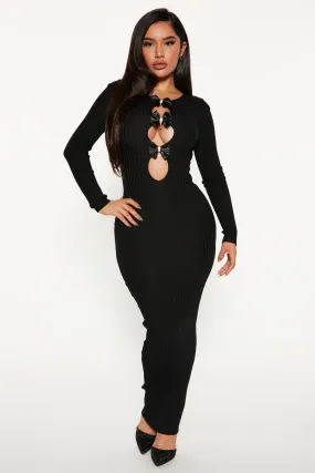 Beauty Gem Sweater Maxi Dress - Black