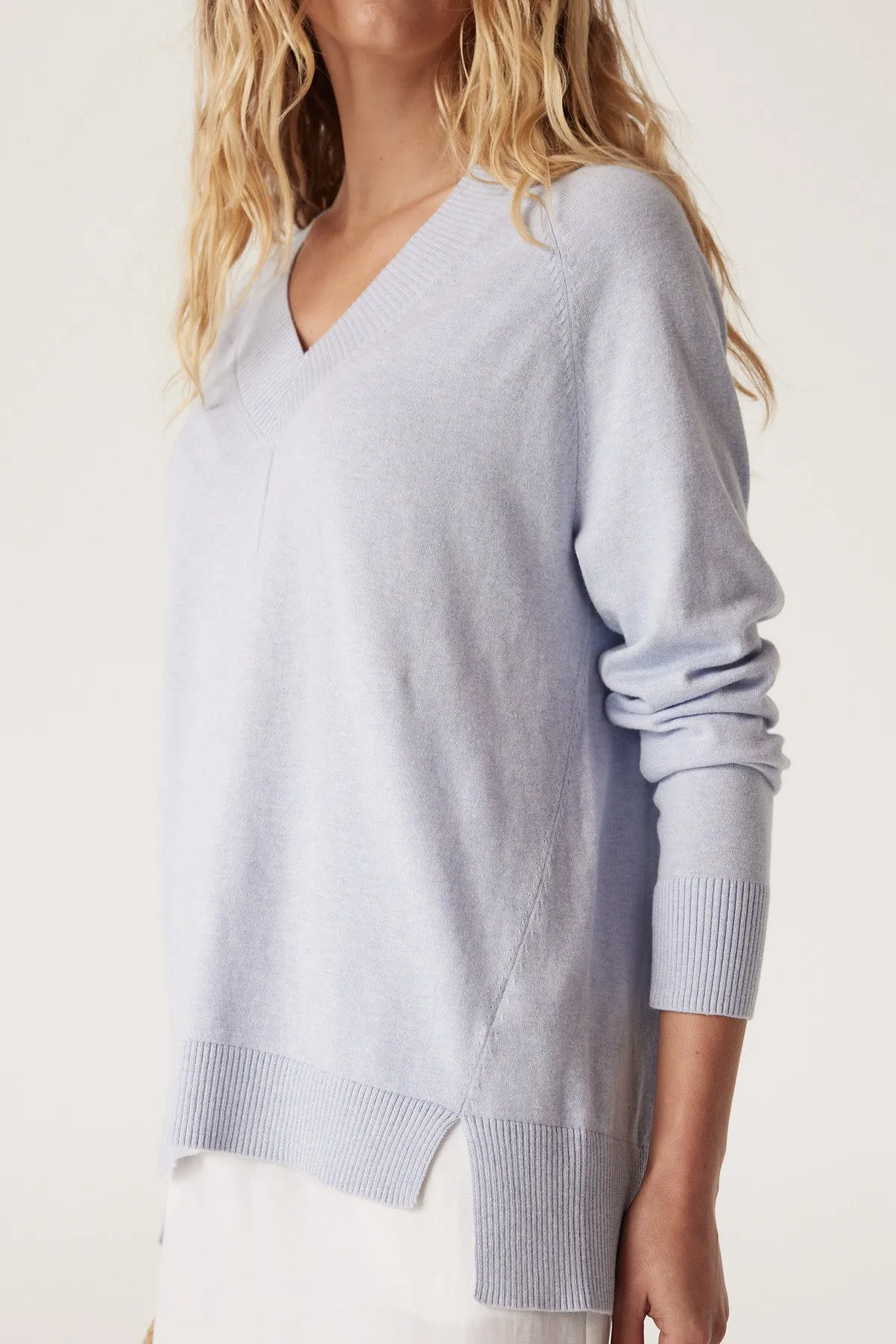 Cotton Cashmere V Neck Jumper - Pale Blue