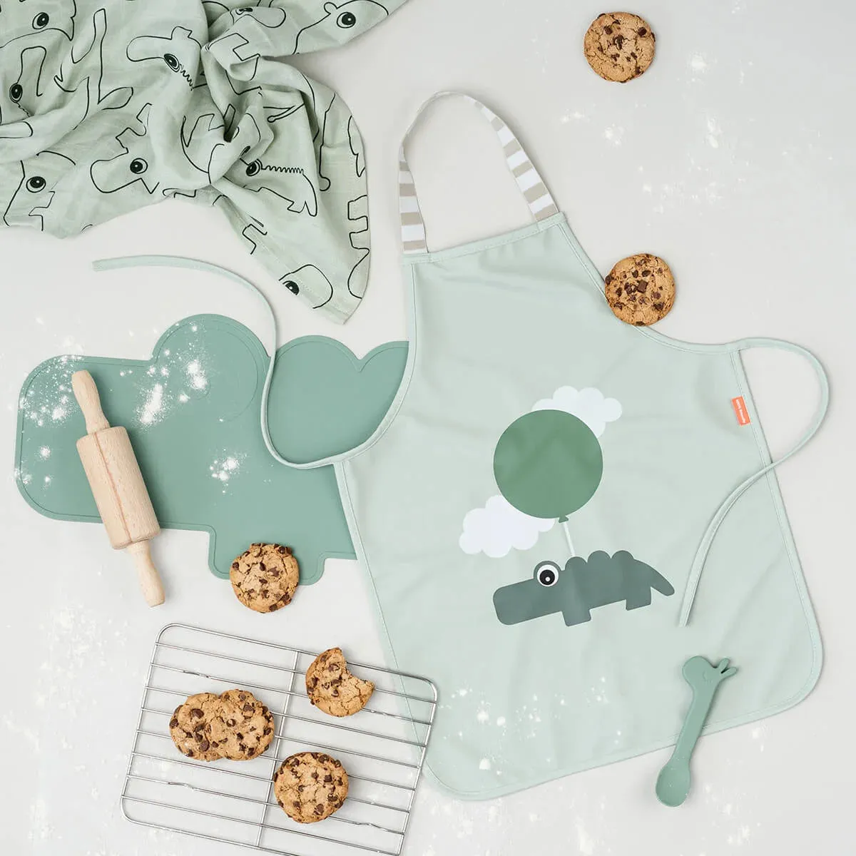 Done by Deer, Kids Waterproof Apron, Green