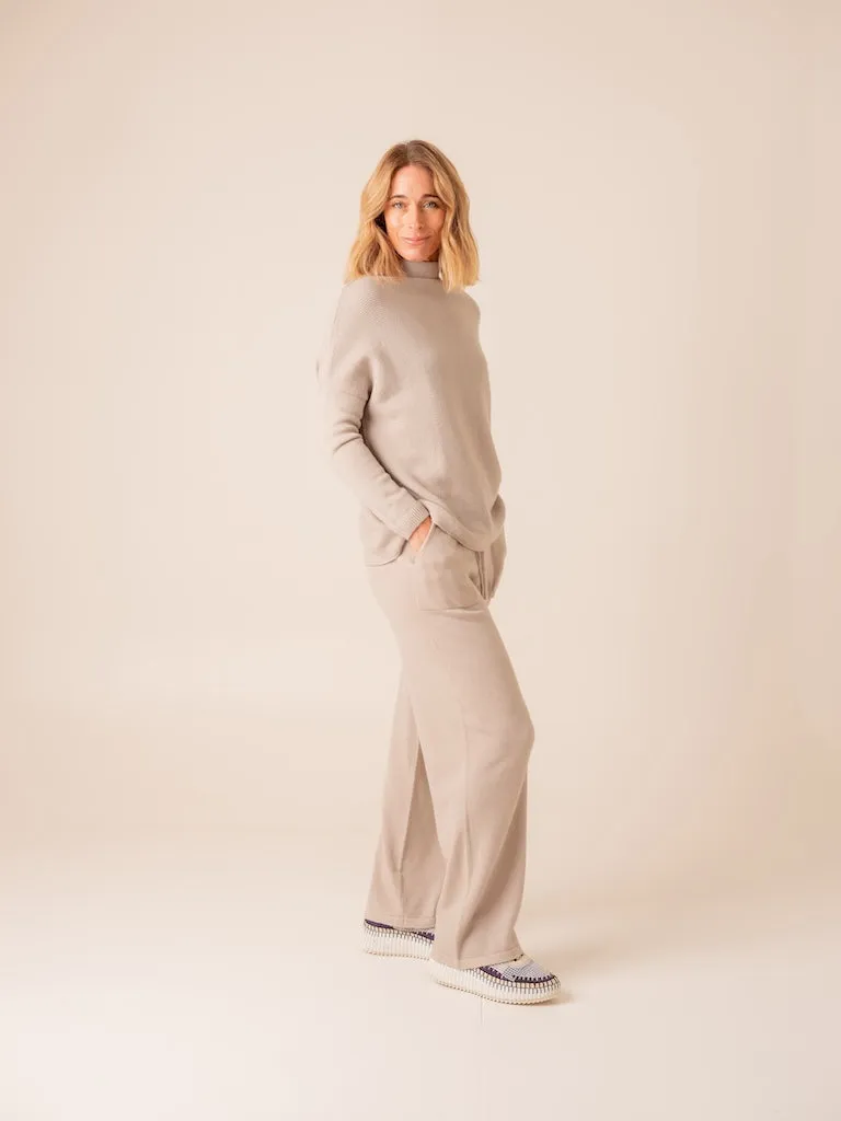 Harpers Emporium Funnel Cashmere in Marbello