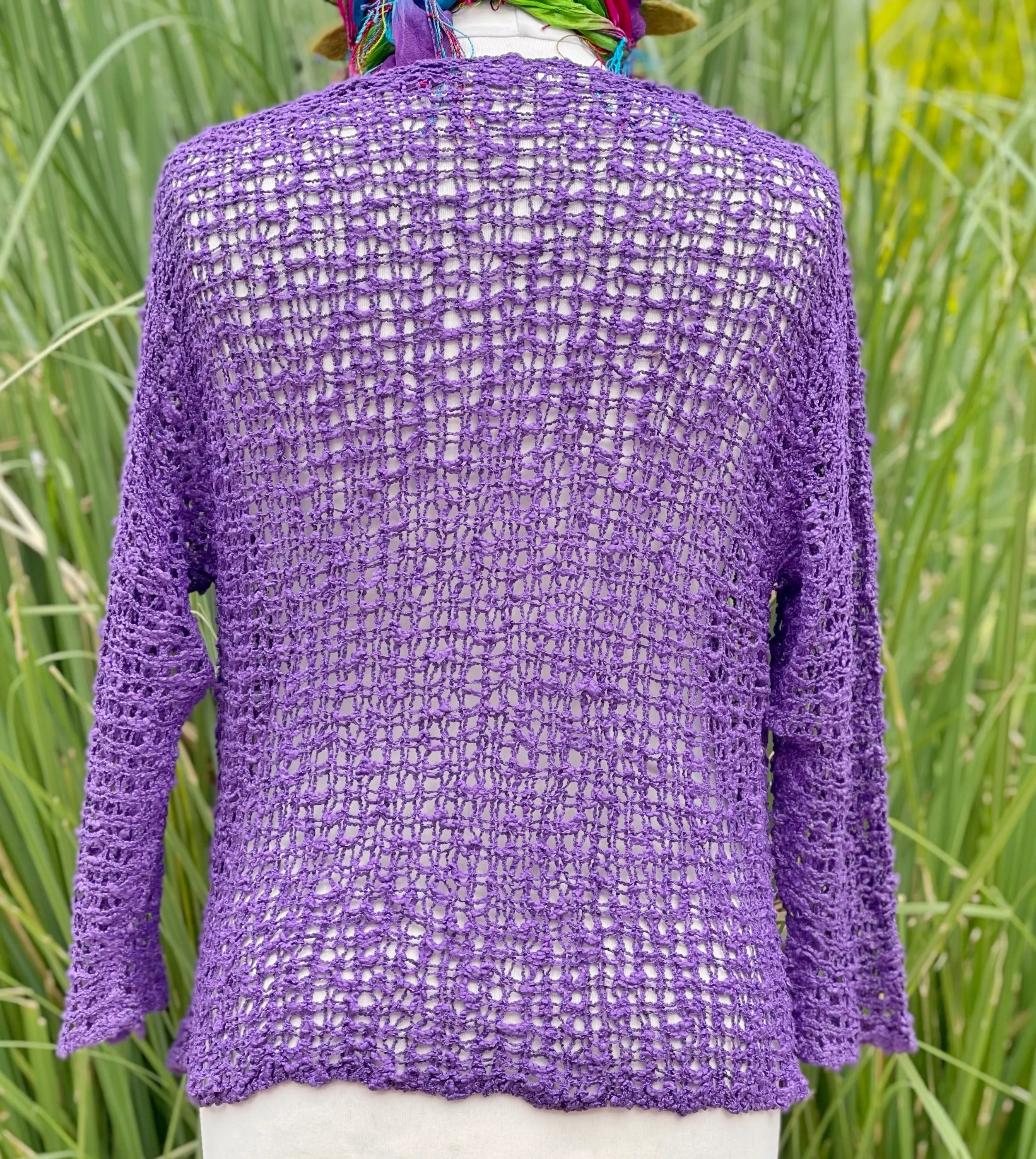 STUNNING LOOSE WEAVE PURPLE SHRUG / CARDIGAN