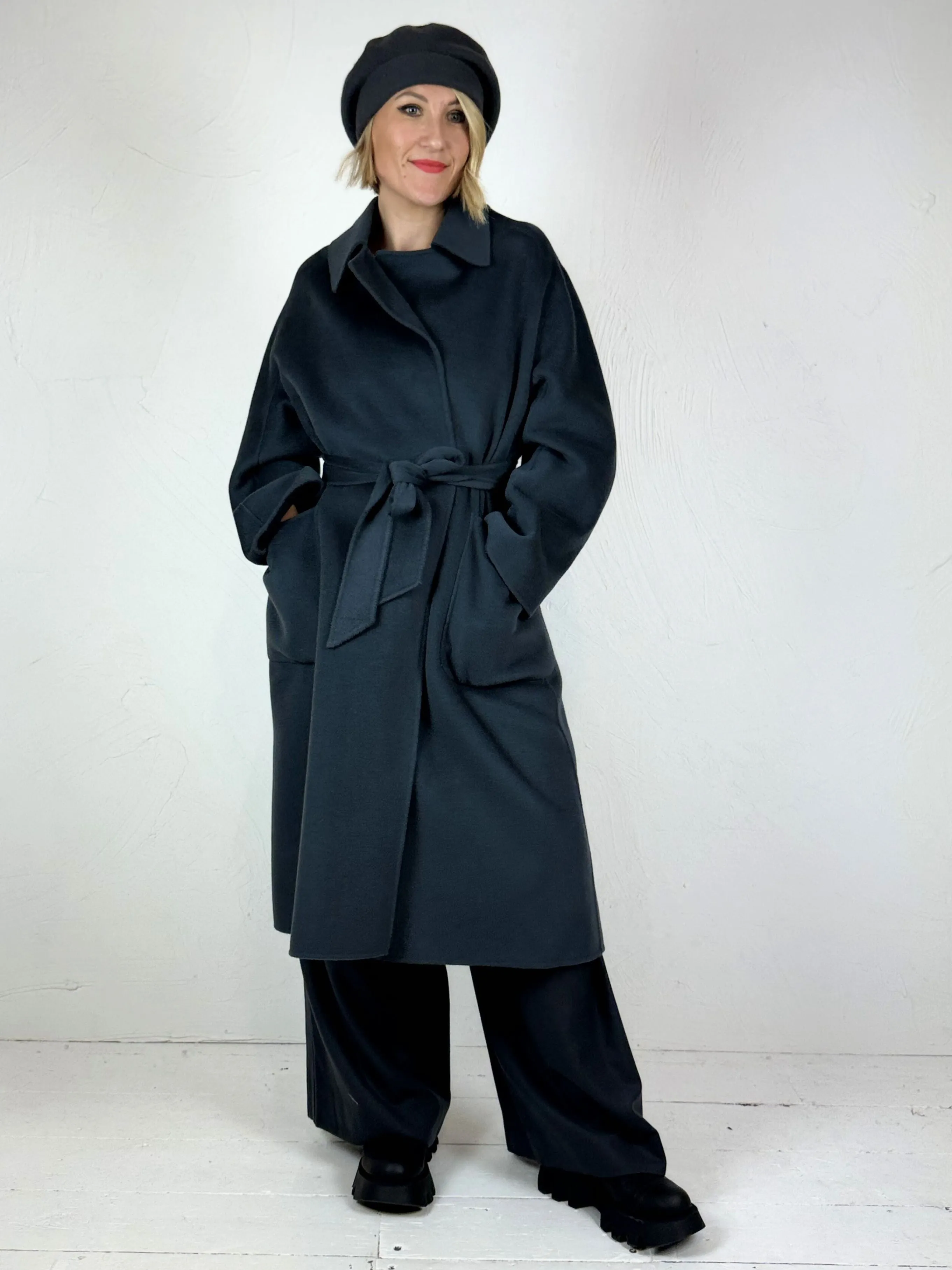 Susanne Bommer A Shape Coat